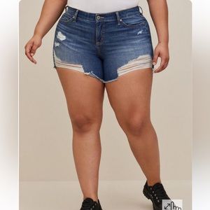 Torrid | 20 | 5 Inch Vintage Stretch Mid-Rise Short